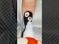 easy beautiful and simple nail art design  #nailart #shorts #ytshorts #nailpolish