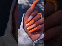 Trending nail art summer 2022