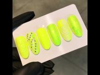 Nail Art Yellow Flowers