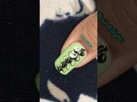 Easy no tool nail art for beginners #shorts #shortvideo #naildesigns #nailart #nails Nail Delights 💅