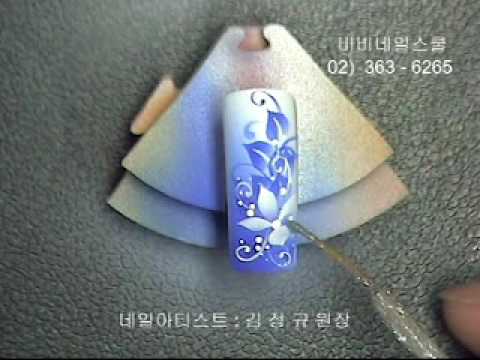 Nail art : AirBrush Fantasy Flowers