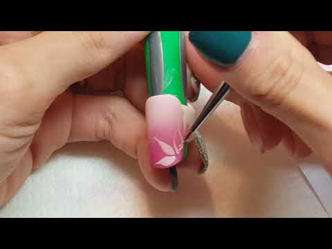 nailart😍 sfumatura Matt con fiore lucido