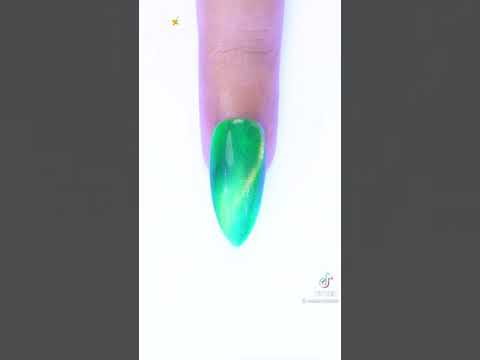 Magnetic Nails Art 💅 #greennails #nailart